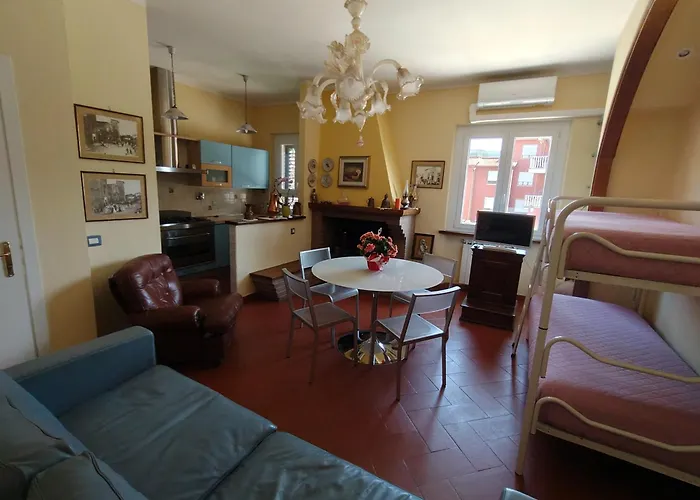 Piccola Parigi San Giacomo